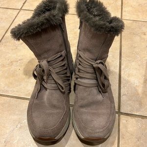 Earth fur lined boots taupe sz 8.5